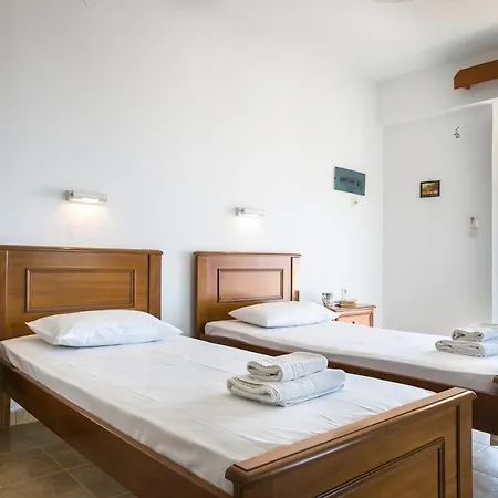 Saulas Hotel apartamentowy Lourdata (Kefalonia)