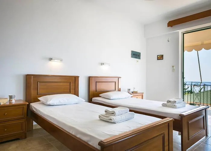 Saulas Apartmanhotel Lurdáta