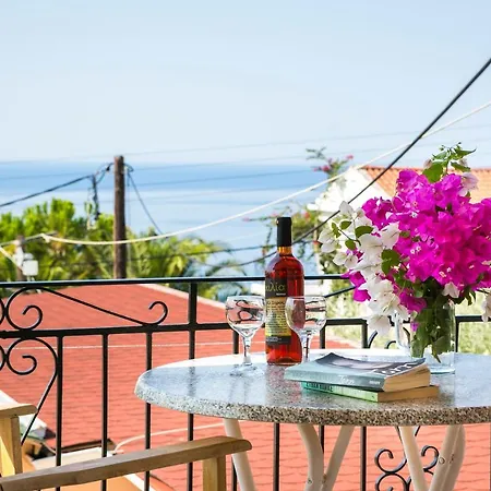 Saulas Apartahotel Lourdata (Kefalonia)