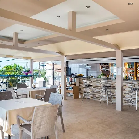 Lägenhetshotell Saulas Lourdata (Kefalonia)